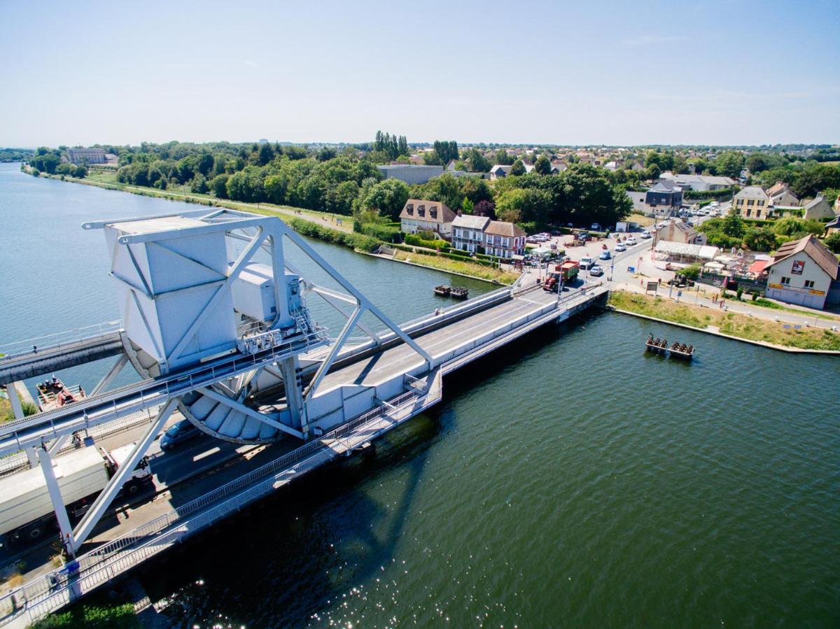 Maison Au Pegasus Bridge & Proche Plage Benouville  Luaran gambar